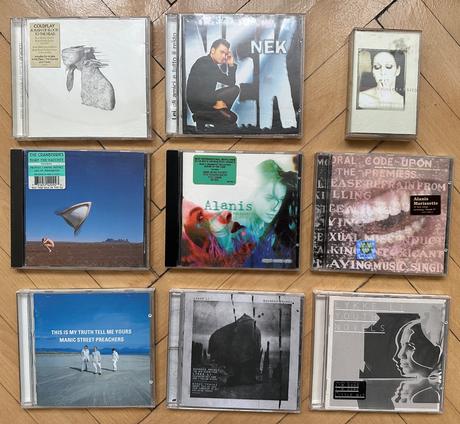 Cd a kazeta dospelí,