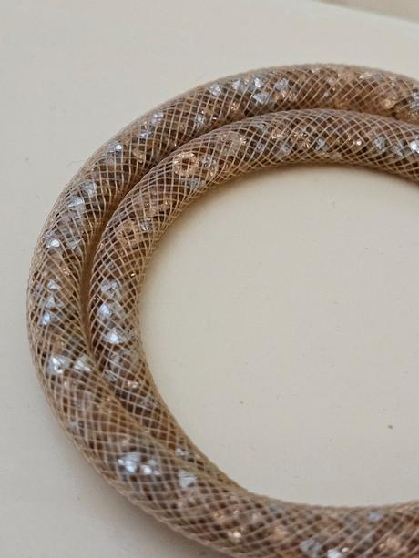 Náramok s kryštálikmi,