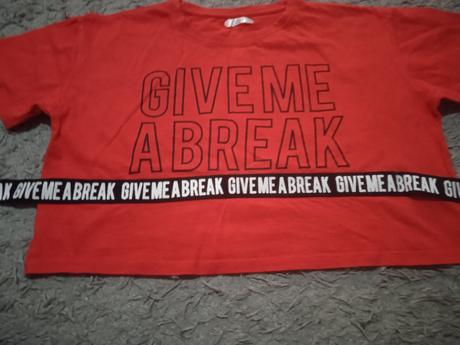 Tričko  crop top, 140