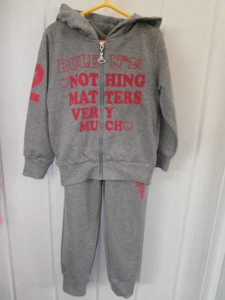 Tepláková súprava, 98