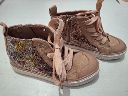 Lesklé topánky, reserved,29