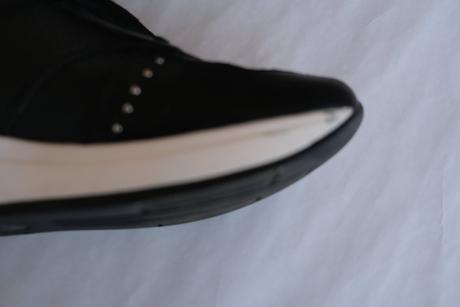 Čierne topánky, 39