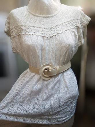 Nádherná značkova krajkovana blúzka univelkosť, m