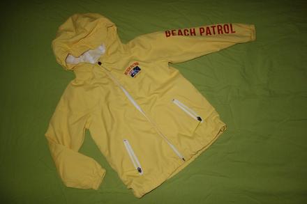 Sustakova bundicka beach patrol, 104