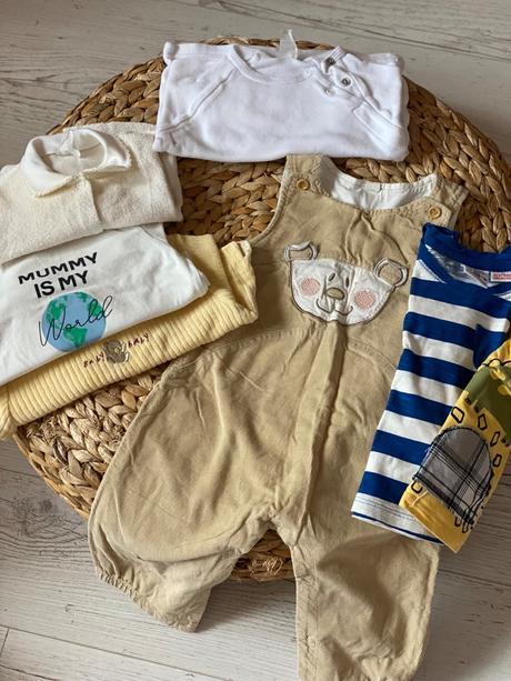 3 krabice oblečenia a iného 0-12 mesiacov, 50–62