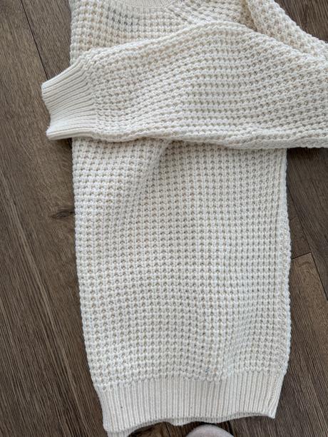 Béžový svetrik, xs