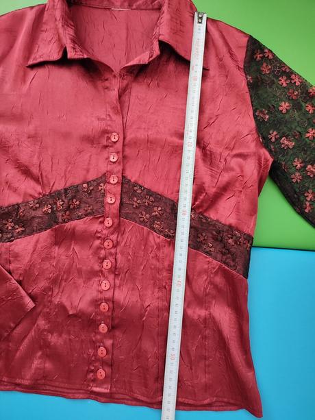 Saténová vyšívaná blúzka, m