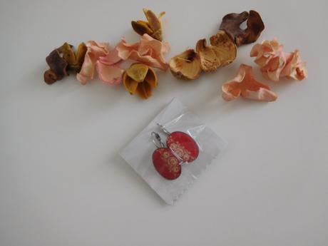 Náušnice do červena,, 