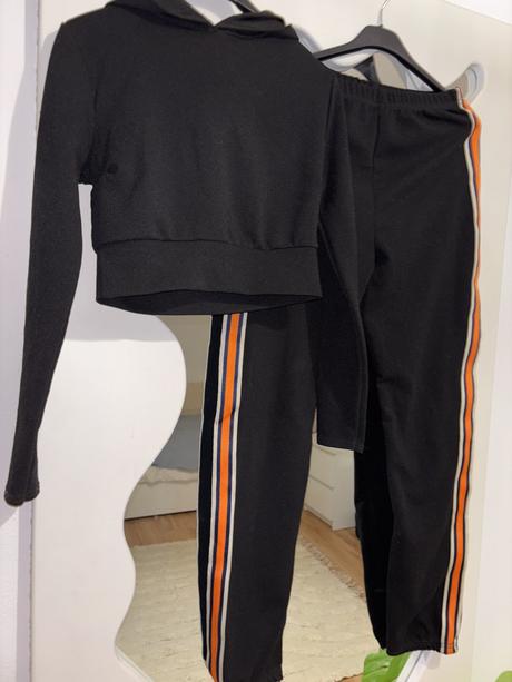 Crop tepláková súprava boohoo 34, 34 / xs