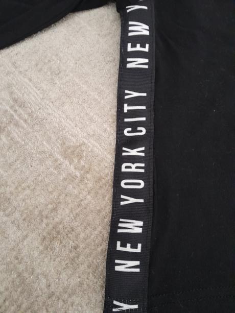 Predám dievčenské crop top tričko, takko,140