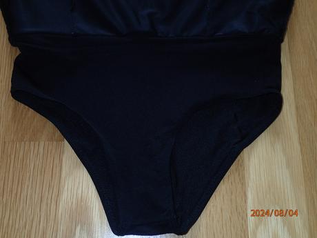 Sukňa s kraťasami na krasokorčulovanie, 134