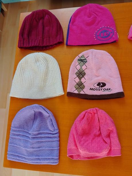 Prechodné čiapky, 104