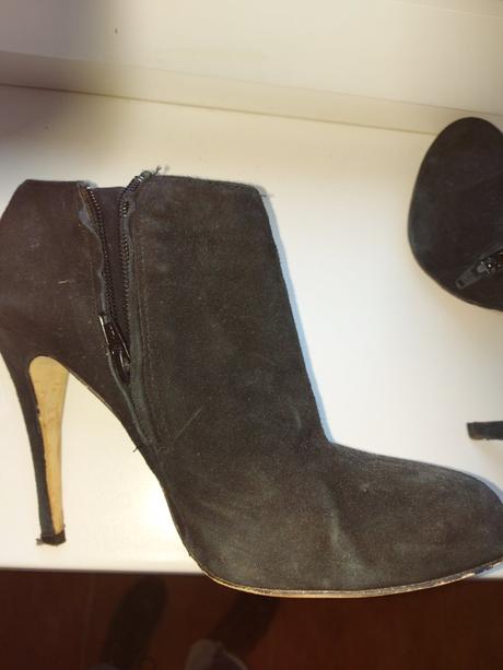 Členkove semišove buffalo, 40