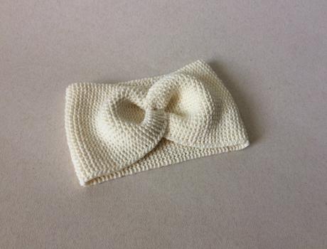 Pletené čelenky v žltých odtieňoch,