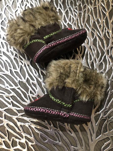 Capačky s kožušinkou od 0m h&m, h&m,<17