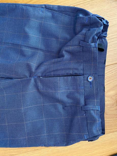 Chlapčenský oblek veľ.146, 146