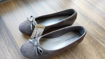 Vyvysene balerinky, clara barson,37