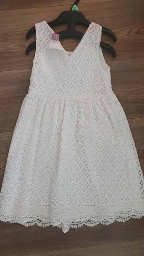 Čipkované šaty, takko,122