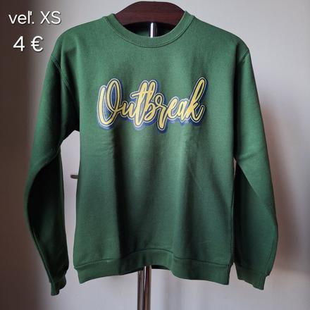 Mikina outbreak, xs