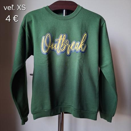 Mikina outbreak, xs