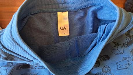 Kraťasy 140 - 3 ks, c&a,140