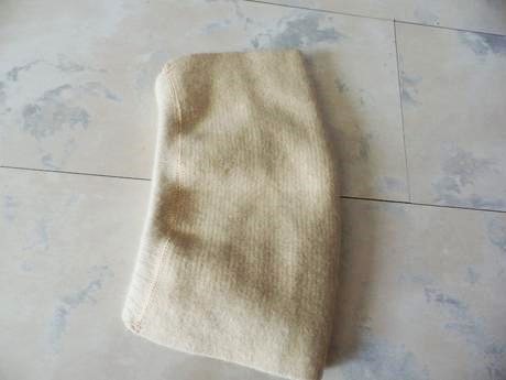 Angorový návlek na koleno,