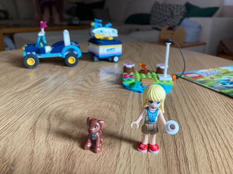 Stephanie a jej bugina s prívesom, 