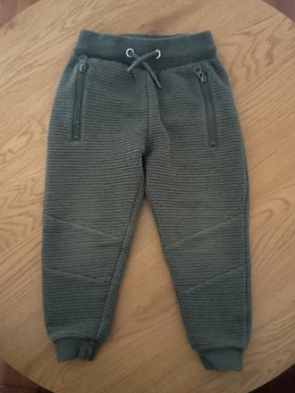 Tepláky, primark,98