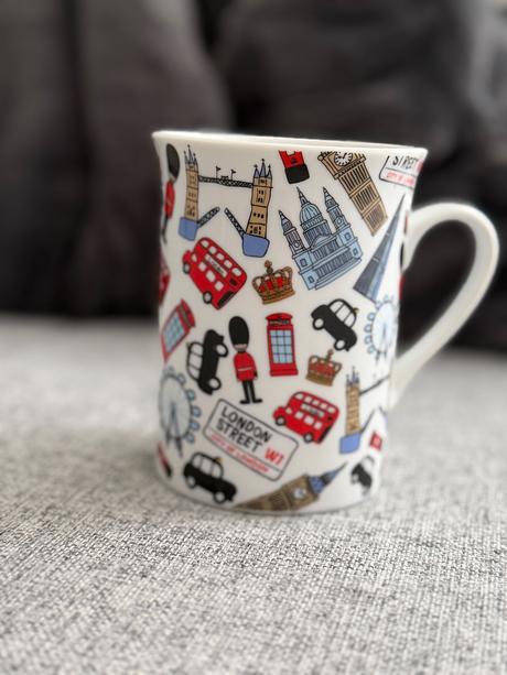 Porcelánový hrnček london, 