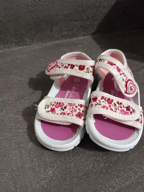 Sandálky, cupcake,21