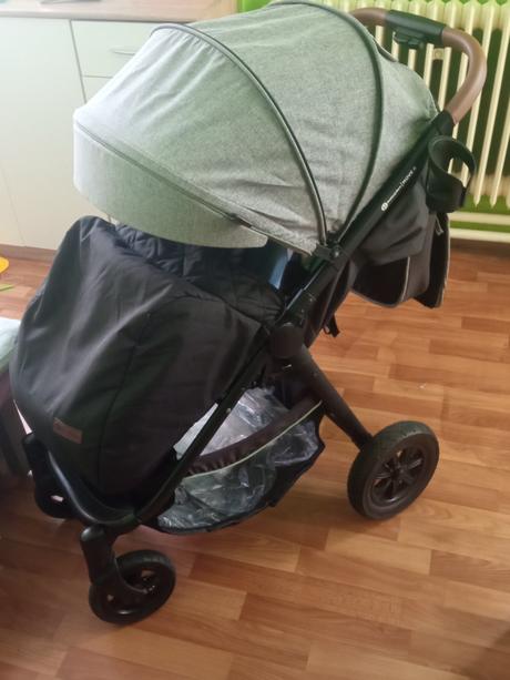 Predám športový kočík, petite&mars,petite&mars move ii air