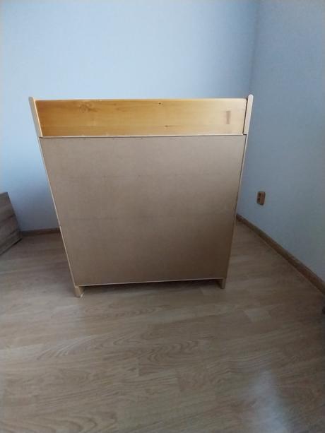 Komoda z masívu, 