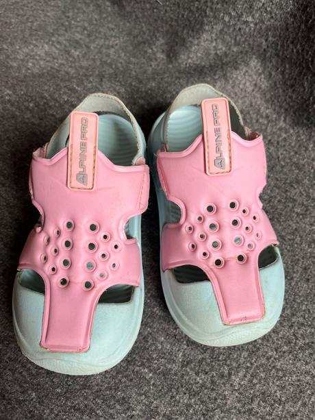 Sandalky k vode, alpine pro,24