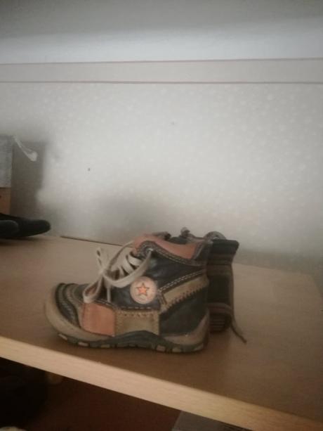 Kožené topánky, 22