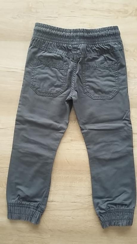 Predám ako nové tenké nohavice, 110