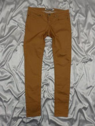 Kvalitné strečové rifle, s