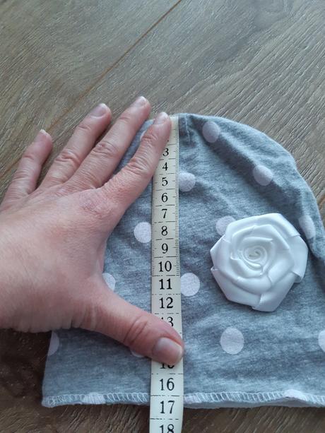 Dievčenská prechodná čiapka, <50