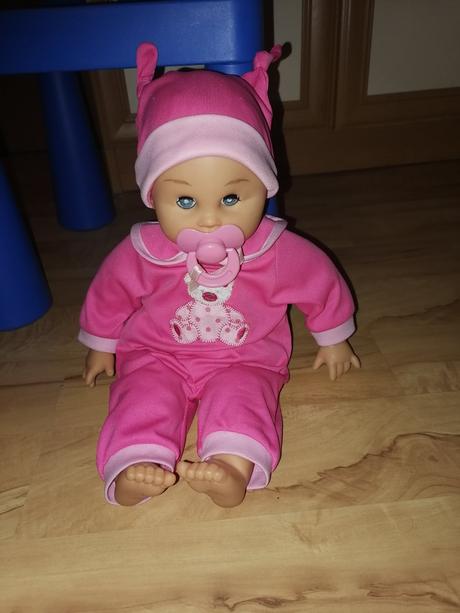 Bábika s cumlíkom,