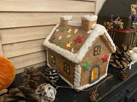 Svietiaci perníkový domček,
