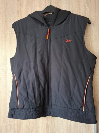 Vesta, reebok,40