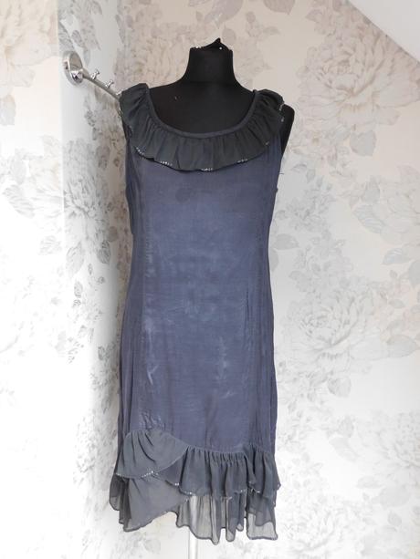 Kvalitne velmi pekne šaty, 38