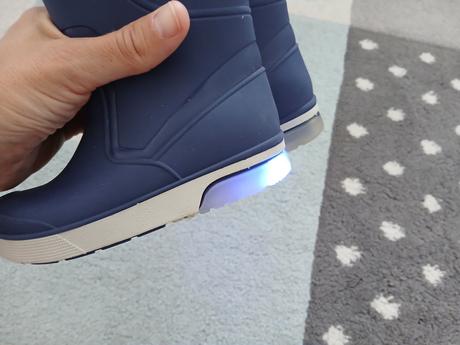 Blikajuce gumaky 22/23, lupilu,23