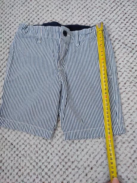 Krásne kraťase,top stav,v.104, primark,104