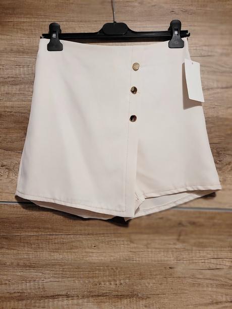 Sukňové kraťasy, s