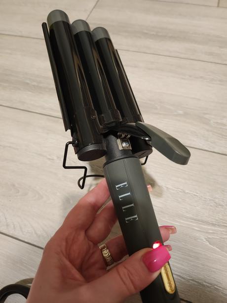 Vlnkovač-trojkulma elle, 