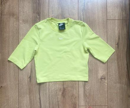 Nike crop top, nike,s