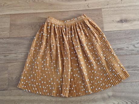 Plisovana bodkovana sukna okaidi obaibi 146 152, 146