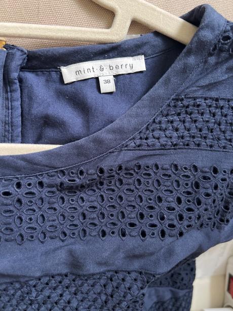 Madeirové šaty zn. mint. a berry, 38