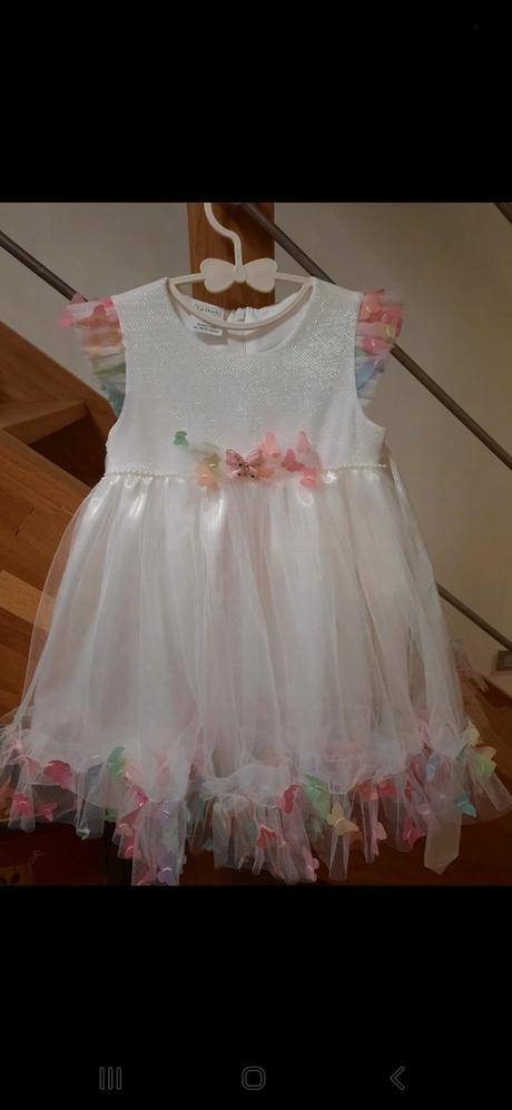 Dievčenské šaty, 98