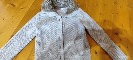 Teplý svetrík, 128